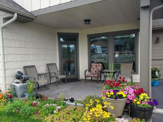 Building Photo - 73 Wind River Dr