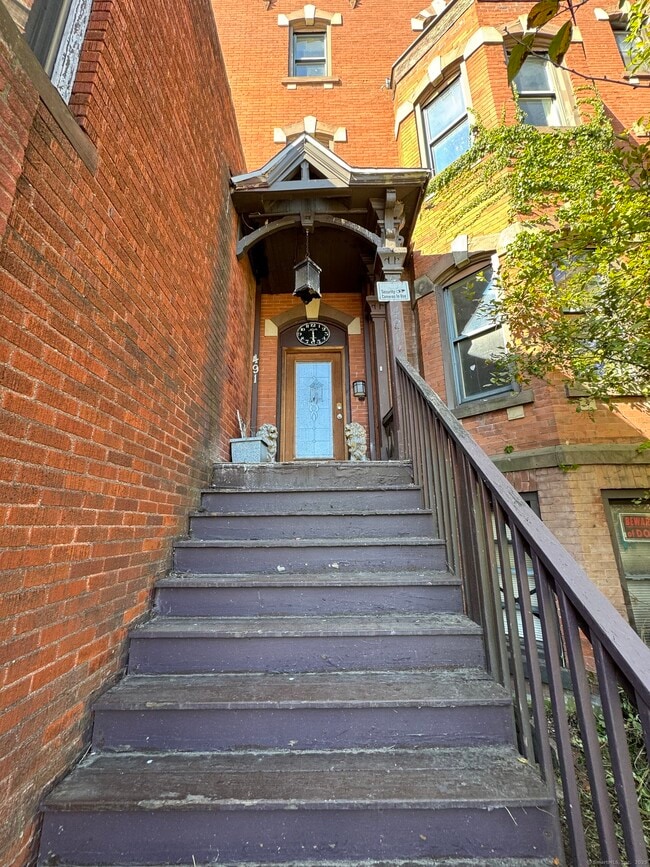 Foto del edificio - 491 Meadow St