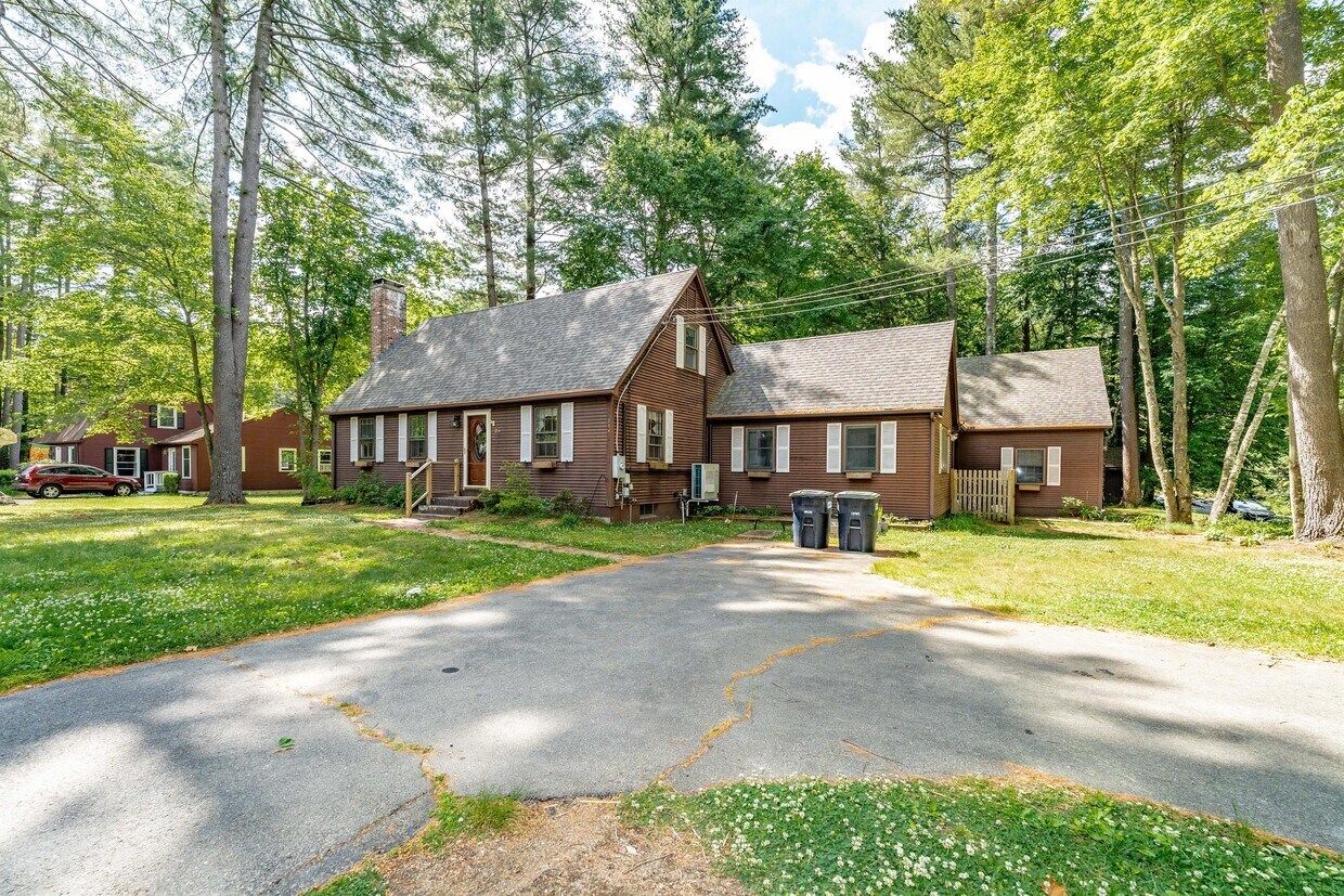 Primary Photo - 254 Loudville Rd