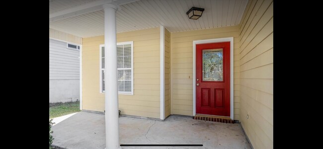 Building Photo - 9306 Tuscany Dr