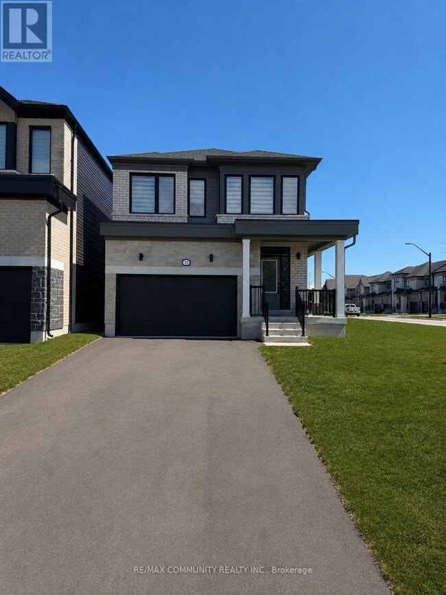 Building Photo - 35 Frederica Cres