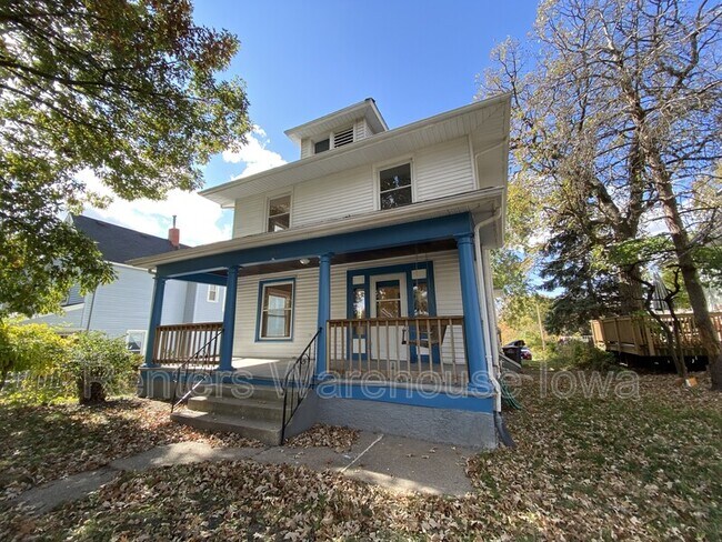 Foto del edificio - 1622 E 8th St