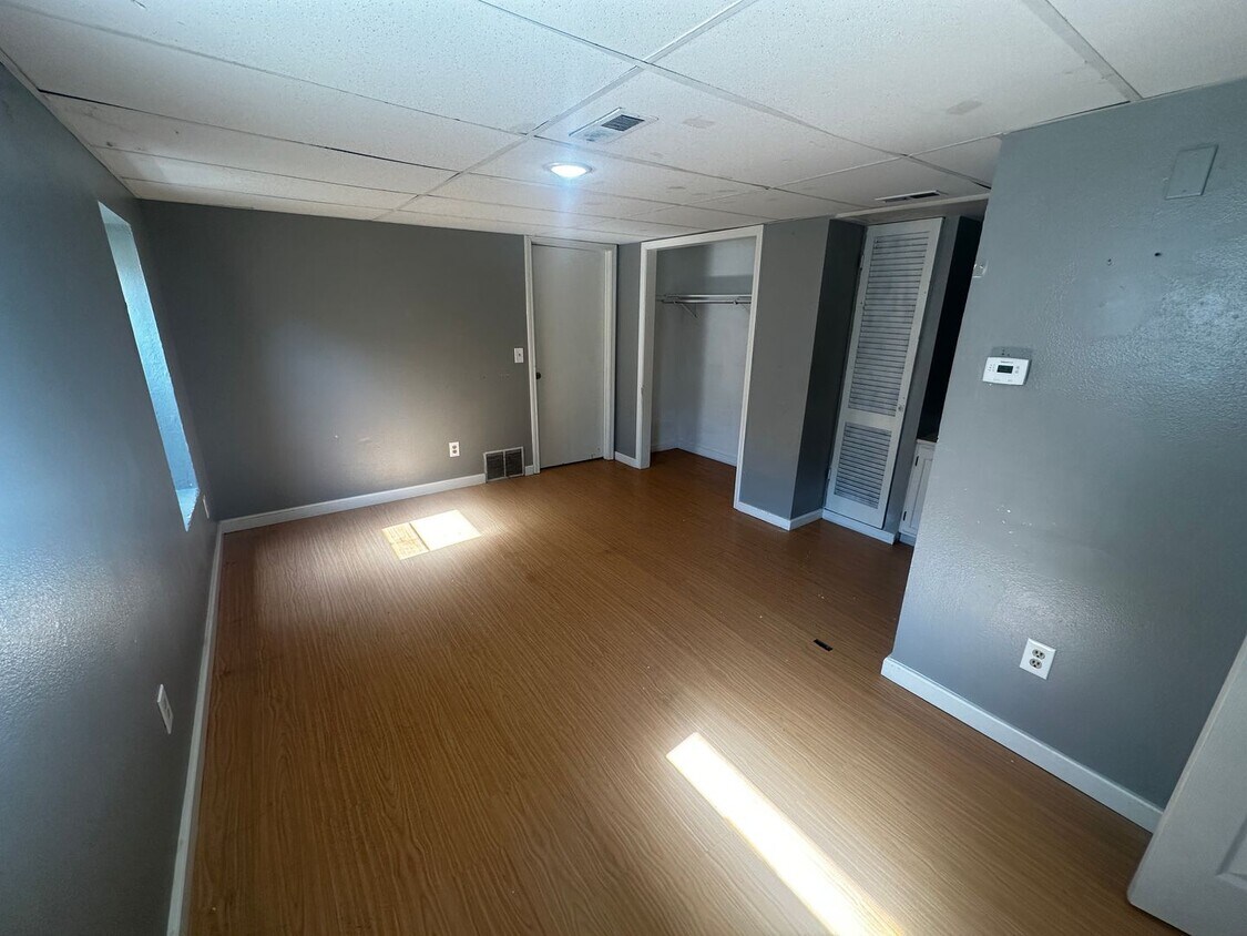 Foto del edificio - 1101 S 14th St