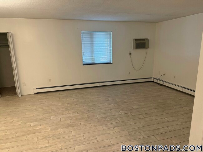 Building Photo - 80 Gardner St