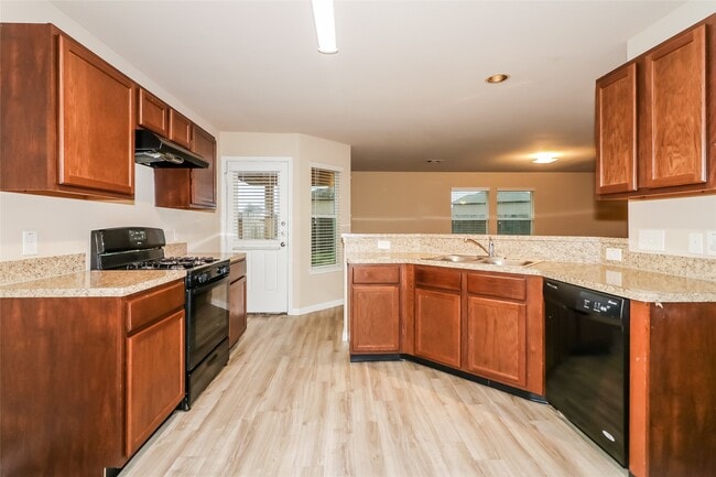 Building Photo - 5734 Kyle Cove Dr