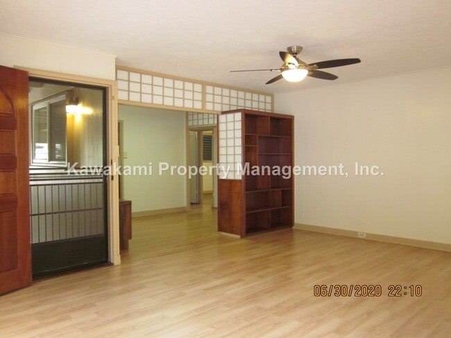 Building Photo - Very Spacious, Well Maintained, Hidden Gem on Quiet Street