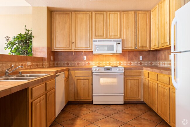 Sala comunitaria - Hacienda Creek Senior Apartments - 55 years+
