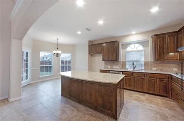 Foto del edificio - 4502 Longbourn Dr
