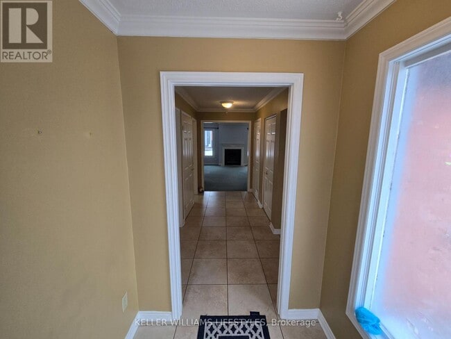 Building Photo - 65 Fiddlers Green Rd