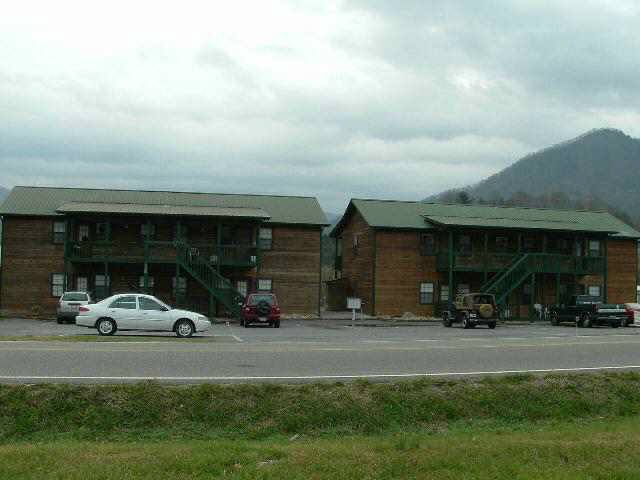 Building Photo - 3769 Wears Valley Rd