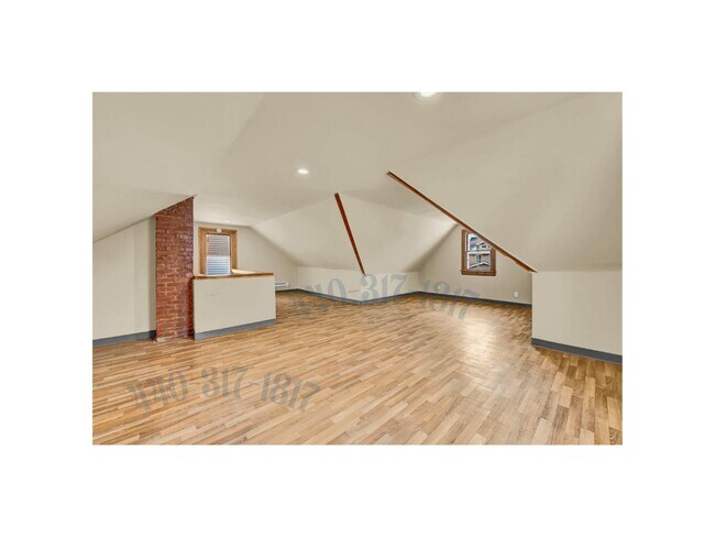 Foto del edificio - 6903 Thornton Dr