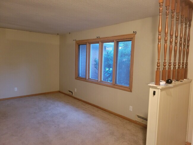 Foto del edificio - 108 Laurel Ct