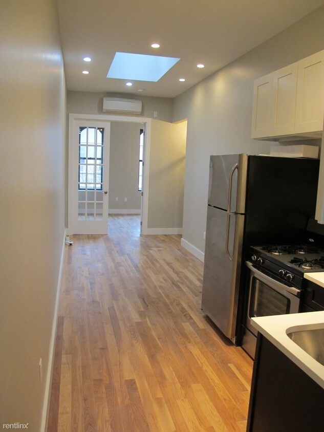 Foto principal - 1821 Bleecker St