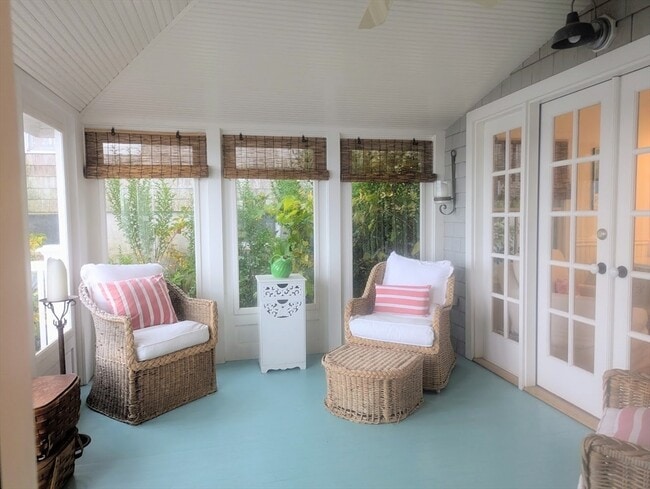 Building Photo - 4 Cliff Rd