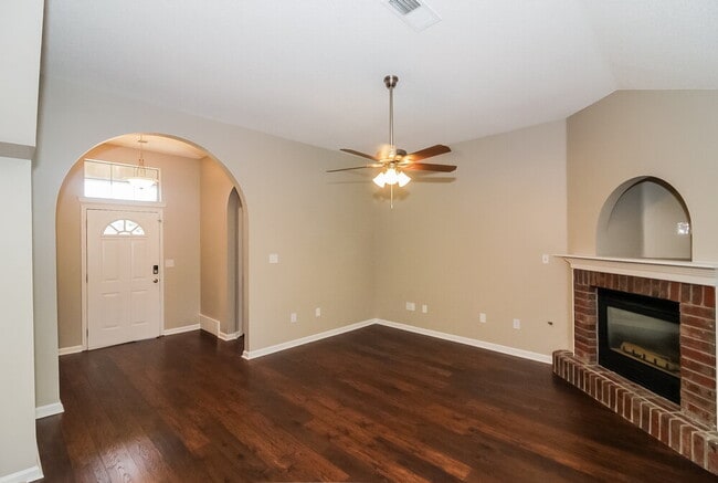 Building Photo - 6178 Morgan Manor Dr