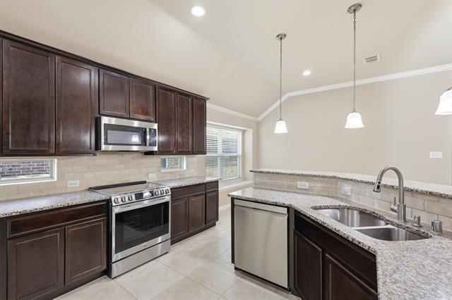 Building Photo - 11513 Champion Creek Dr