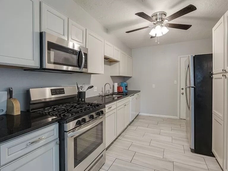 Photo - 1808 NW 11th St (Oklahoma City, OK)