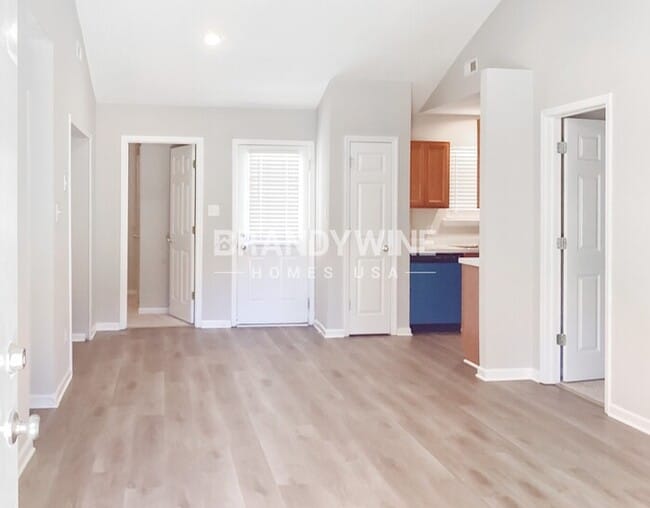 Building Photo - 1735 Thriftwood Dr