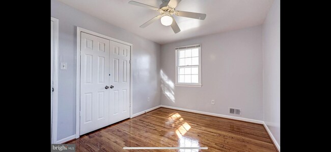 Medium Bedroom - 4209 19th Ave