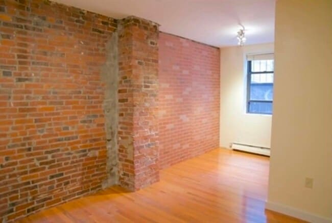 Building Photo - 670 Tremont St