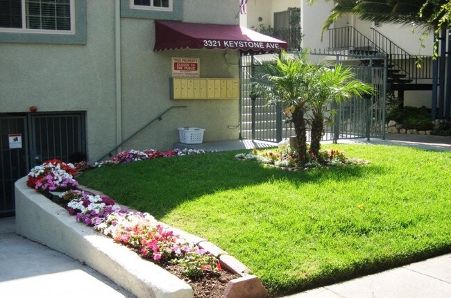 Foto del edificio - 3321 Keystone Ave