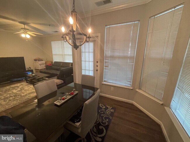 Building Photo - 12112 Garden Grove Cir