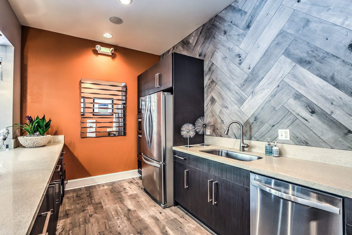 Jefferson at Carmel Mountain Ranch Apartments in San Diego, CA