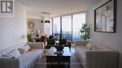 Building Photo - 75 Graydon Hall Dr