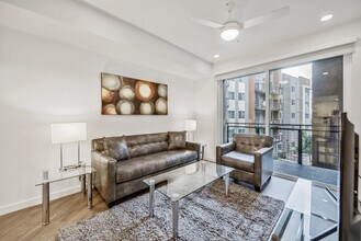 Building Photo - 8875 Costa Verde Blvd