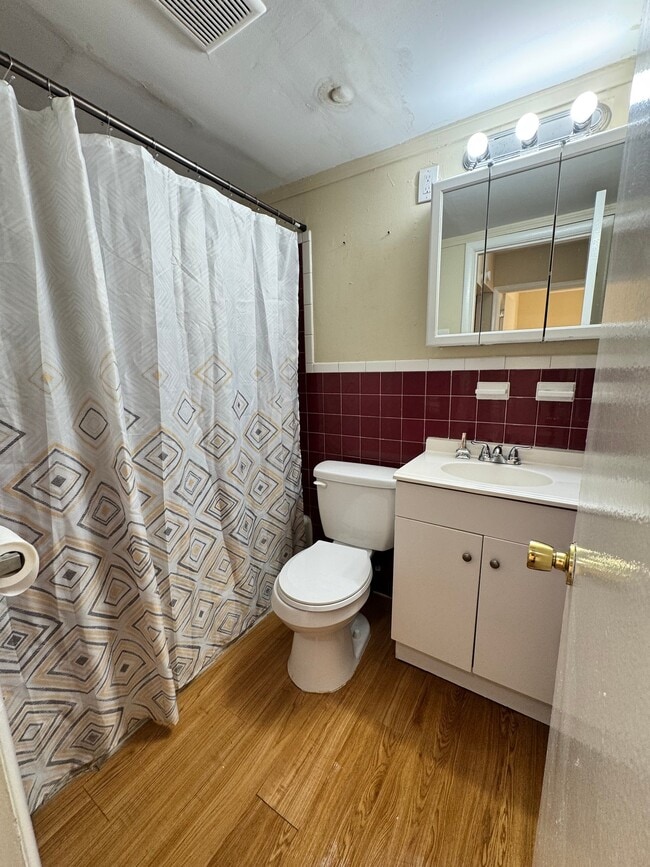 Photo - 1901 E 5th Ave Apartment