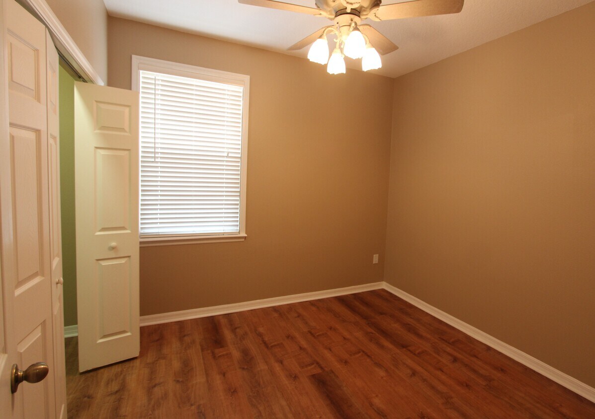 Bedroom 3 - 37410 Picketts Mill Ave