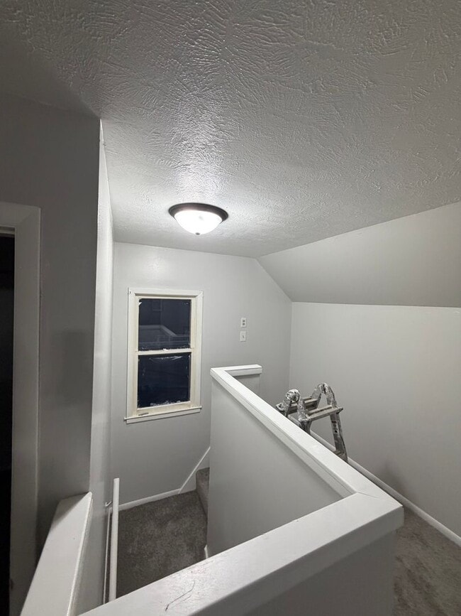 Building Photo - New Property!!