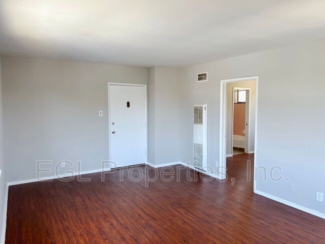 Foto del edificio - 5920 Southwest Blvd