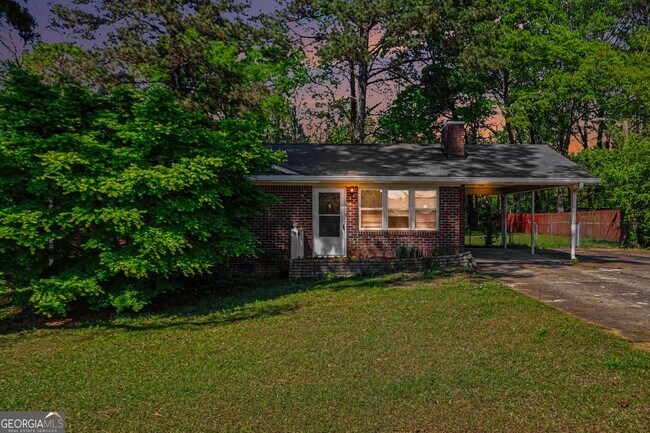Foto del edificio - 3670 Goodwin Rd