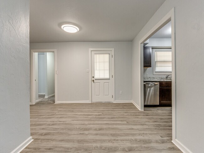 Building Photo - 2512 Epperly Dr