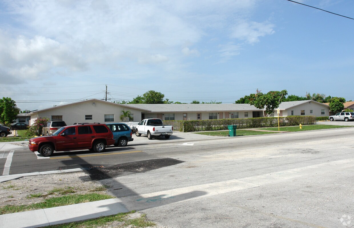 Building Photo - 5600 NW 15th St