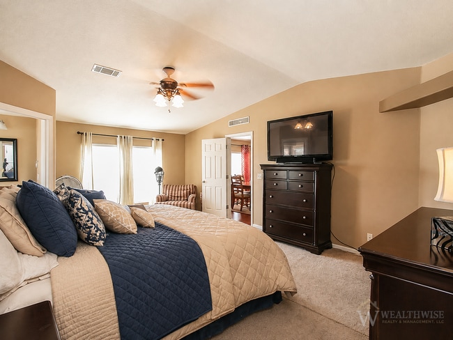 Foto del edificio - Rare One-Acre Rental Opportunity with Open Farmland Views