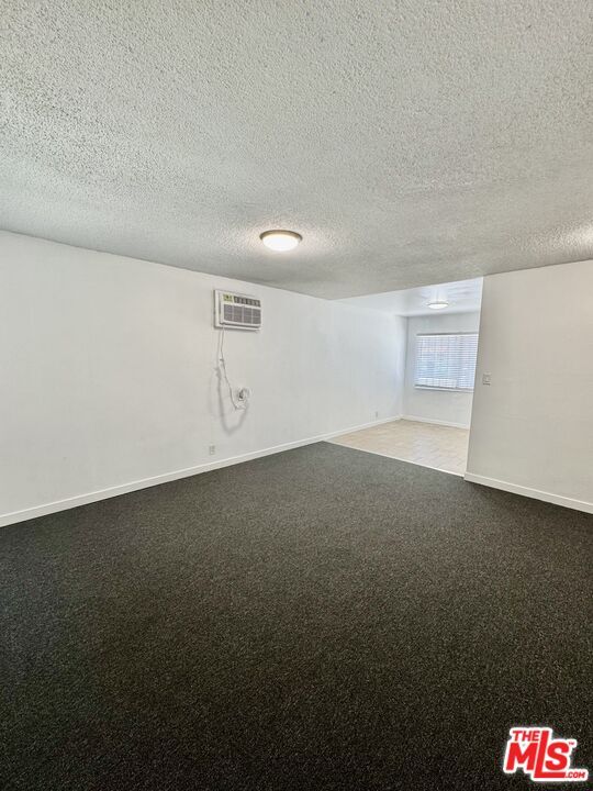 Foto del edificio - 4115 W Century Blvd