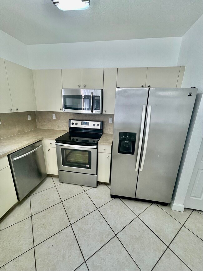 Foto del edificio - 21477 SW 85th Psge