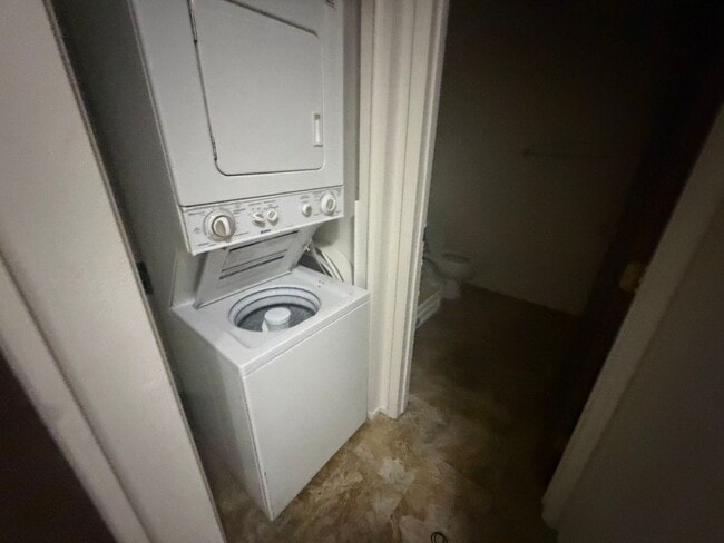 Building Photo - Sparks One Bedroom, One Bath In Gated Community Now Available!