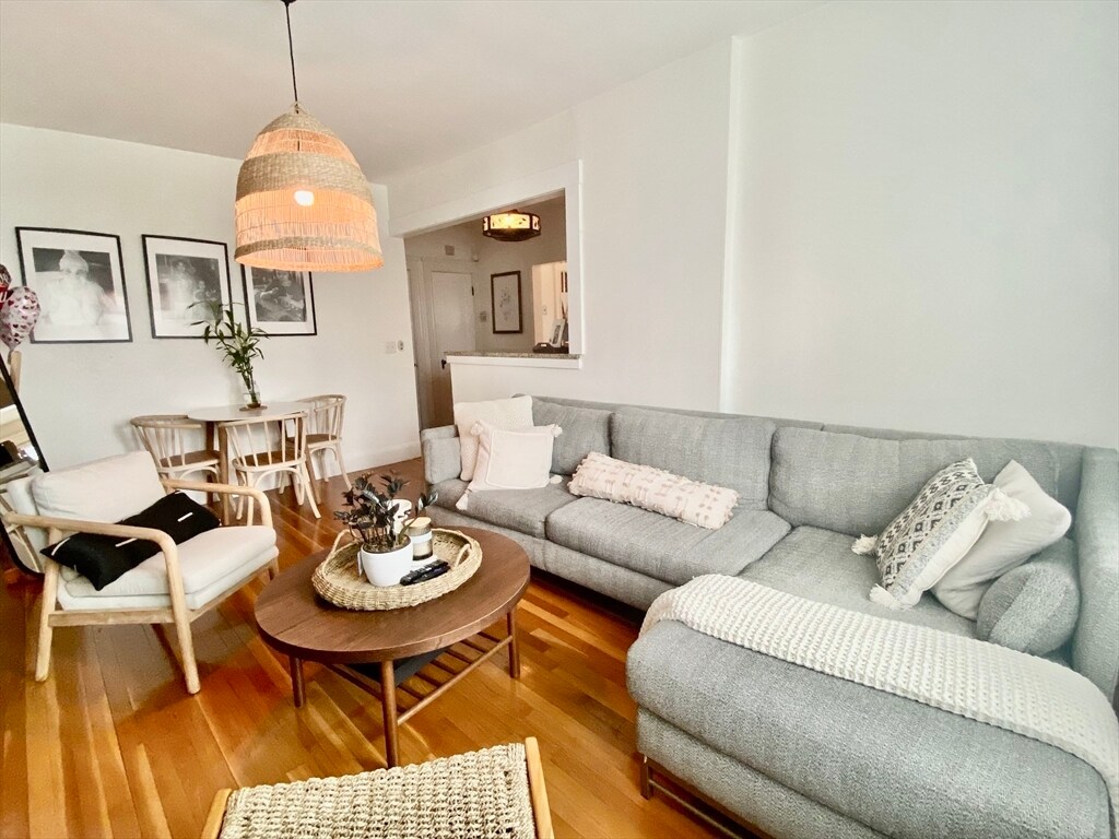 22 Atlantic St Unit 9, Lynn, MA 01902 Room for Rent in Lynn, MA