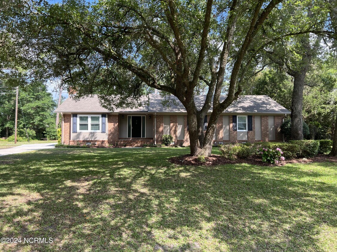 Foto principal - 518 Rose Ave