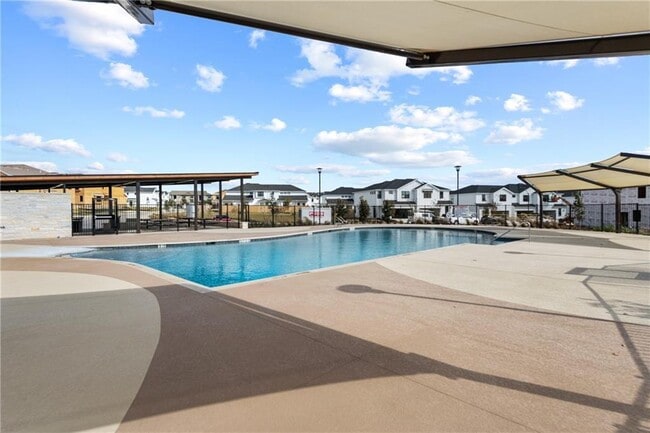 Building Photo - 135 Amber Fields Trail