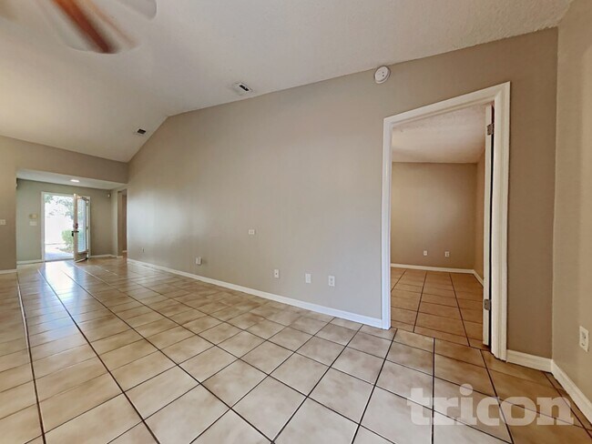 Foto del edificio - 4708 Kilkenny Dr