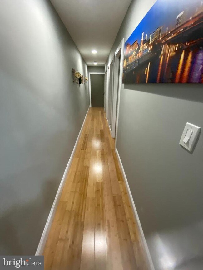 Foto del edificio - 1016 W Erie Ave