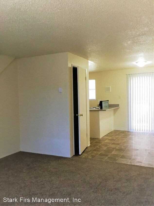 Foto principal - 16000 SE Alder St