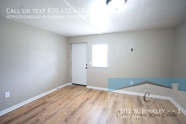 Foto del edificio - 101 W Hinkley Ave