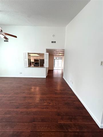 Foto del edificio - 1506 Hindsdale Dr