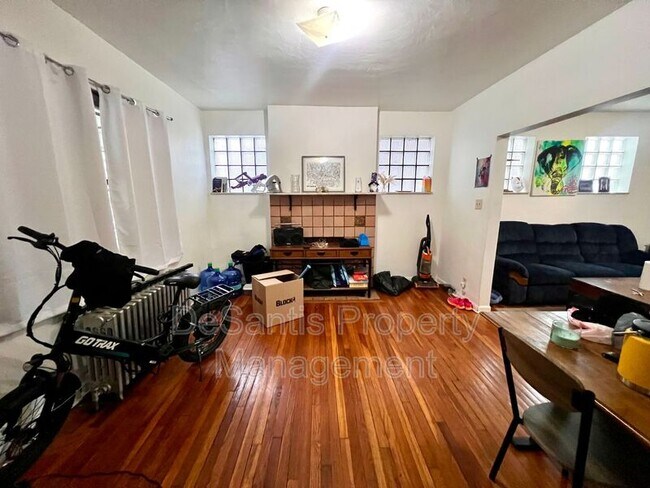Foto del edificio - 3631 Childs St