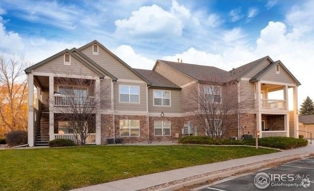 Building Photo - 5225 White Willow Dr
